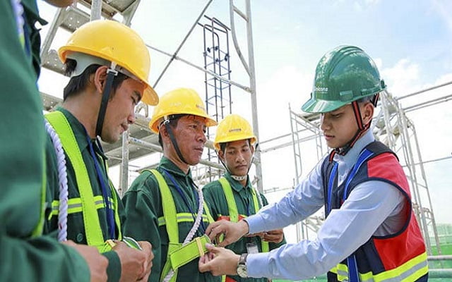 Người lao động đang làm việc trực tiếp tại các doanh nghiệp phải được đào tạo Người lao động đang làm việc trực tiếp tại các doanh nghiệp phải được đào tạo