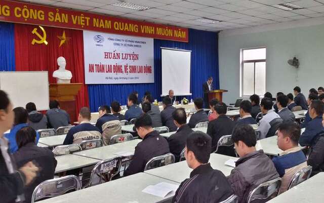 Người tham gia khóa học sẽ được cung cấp đầy đủ nội dung học tập Người tham gia khóa học sẽ được cung cấp đầy đủ nội dung học tập