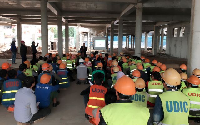 Chi phí cho một khóa học an toàn trong xây dựng Chi phí cho một khóa học