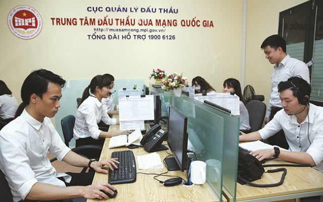Đấu thầu qua mạng đang ngày càng trở nên phổ biến Đấu thầu qua mạng đang ngày càng trở nên phổ biến